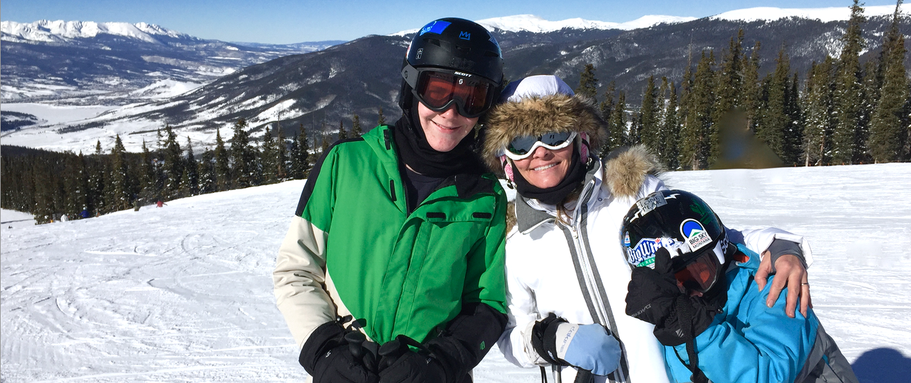 Cozy in Keystone: A Colorado Family Favorite & Kids Ski Free at, Even During the Holidays!